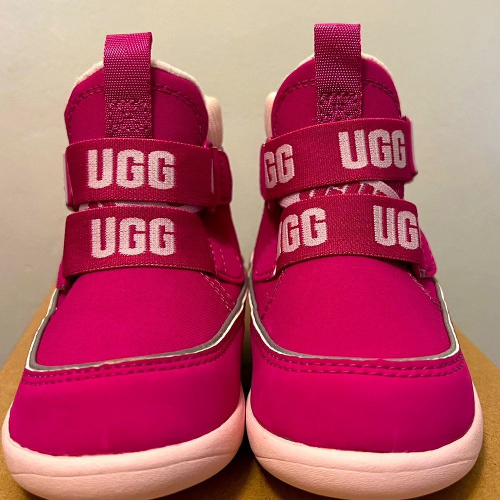 NIB Ugg Boots Toddler 8